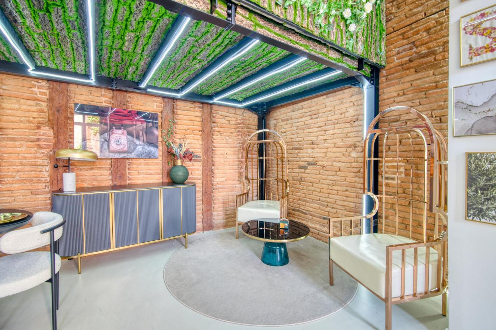 Apartment Luxueux Et Fleuri A Toulouse, Capitole *