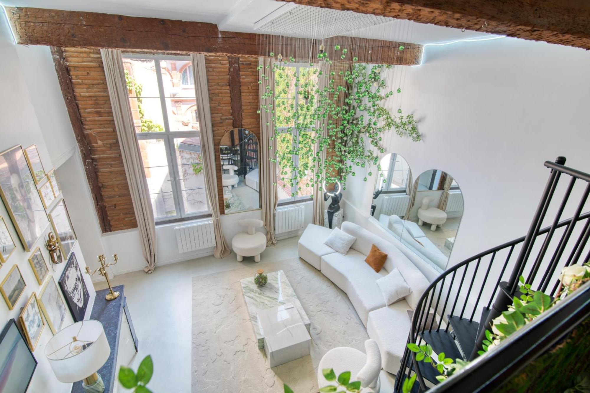 Luxueux Et Fleuri A Toulouse, Capitole Appartement