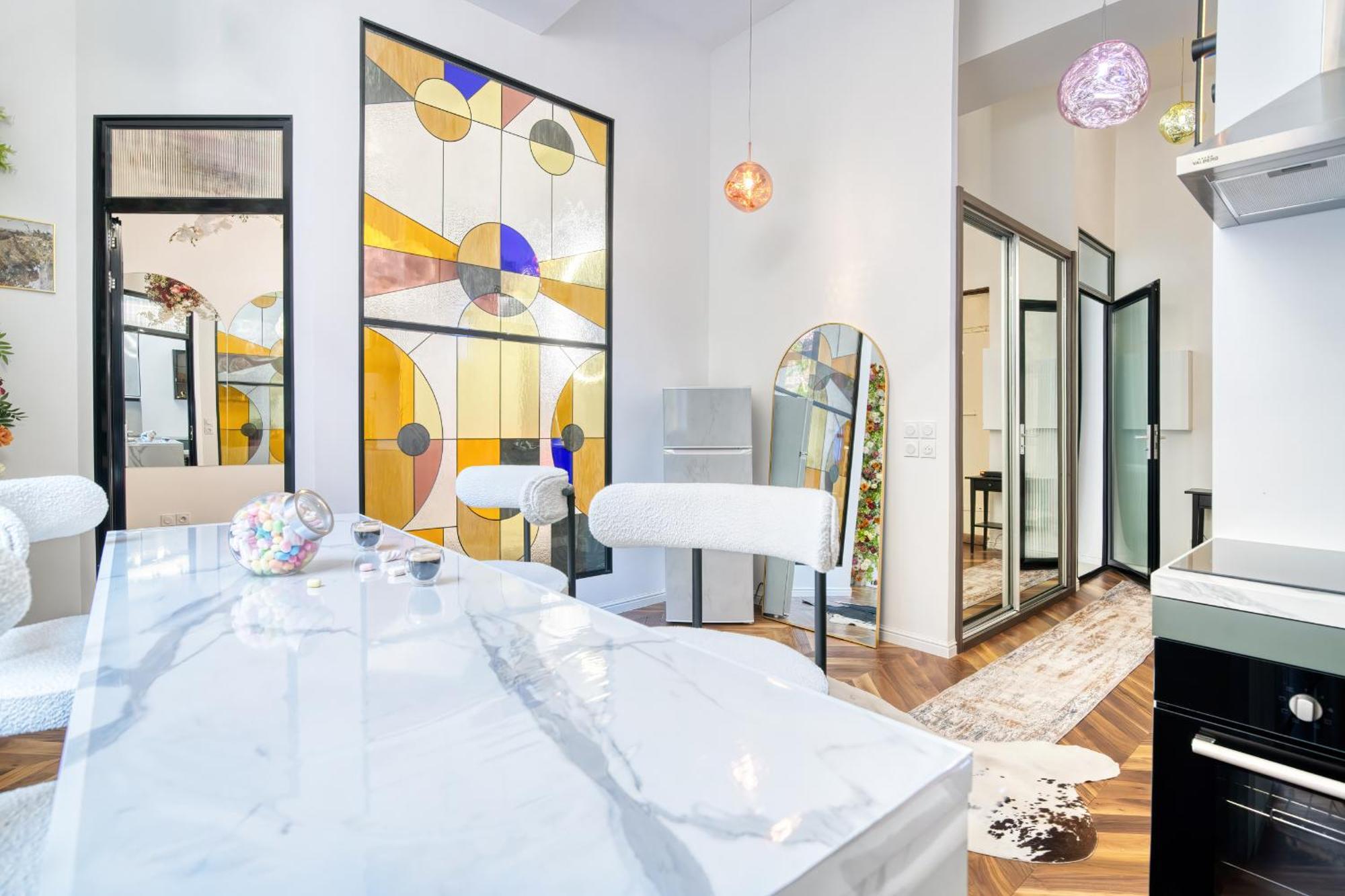 Apartment Luxueux Et Fleuri A Toulouse, Capitole *